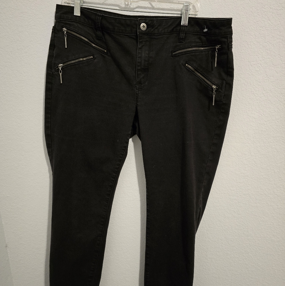 B.C. Best Connection black pants